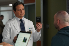 DOC: Scott Wolf in the "Good Hands" episode of DOC airing Tuesday, Mar. 10 (9:00-10:00 PM ET/PT) on FOX. CR: John Medland/FOX. ©2026 FOX Media LLC.