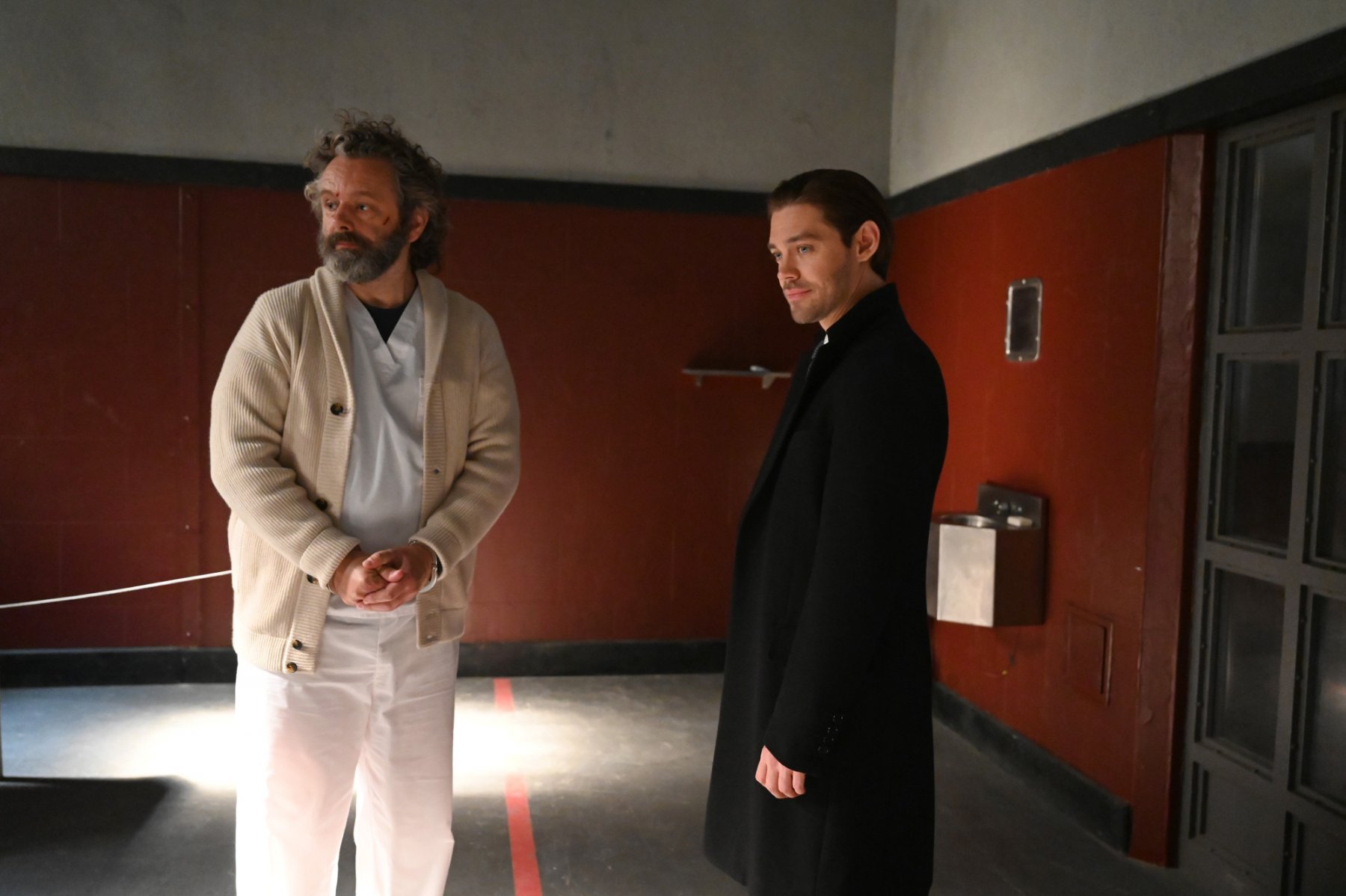 PRODIGAL SON: L-R:  Michael Sheen and Tom Payne in the "It's All In The Execution" season two premiere episode of PRODIGAL SON airing Tuesday, Jan. 12 (9:01-10:00 PM ET/PT) on FOX. ©2020 Fox Media LLC Cr: Phil Caruso/FOX