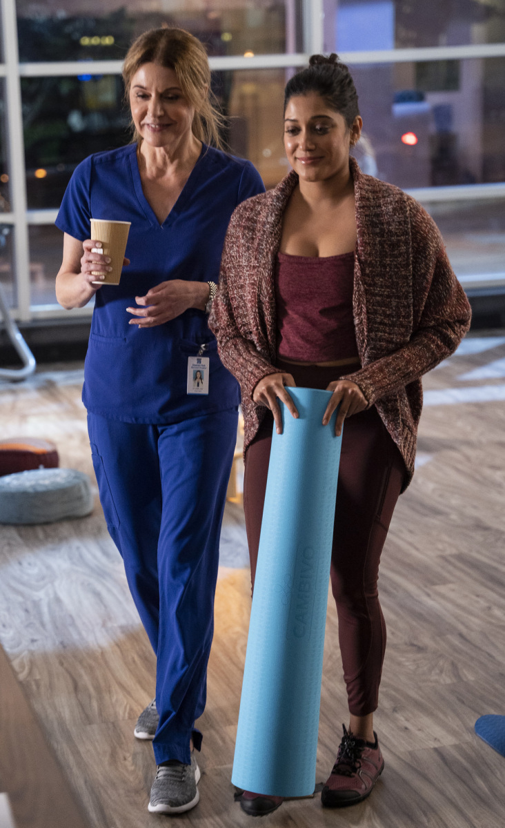 THE RESIDENT: L-R: Jane Leeves and Anuja Joshi in the “He’d Really Like to put in a Central Line“ episode of THE RESIDENT airing Tuesday, Nov. 30 (8:00-9:00 PM ET/PT) on FOX. ©2021 Fox Media LLC Cr: Nathan Bolster/FOX