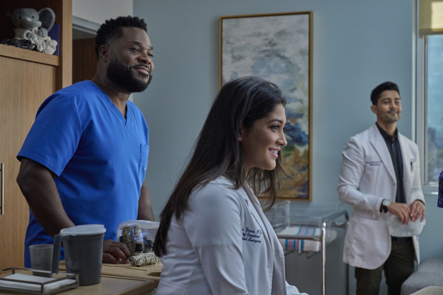 THE RESIDENT: L-R: Malcolm-Jamal Warner, Anuja Joshi, and Manish Dayal in the “One Bullet” episode of THE RESIDENT, airing Tuesday, October 4 (8:00-9:02 PM ET/PT) on FOX. ©2022 Fox Media LLC Cr: Tom Griscom/FOX