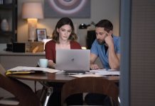 New Amsterdam 5×08 “All the World’s a Stage” Photos