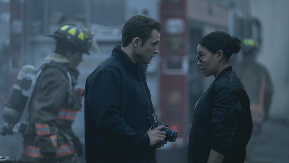 Apple_TV_Smoke_key_art_graphic_header_16_9_show_home.jpg.large