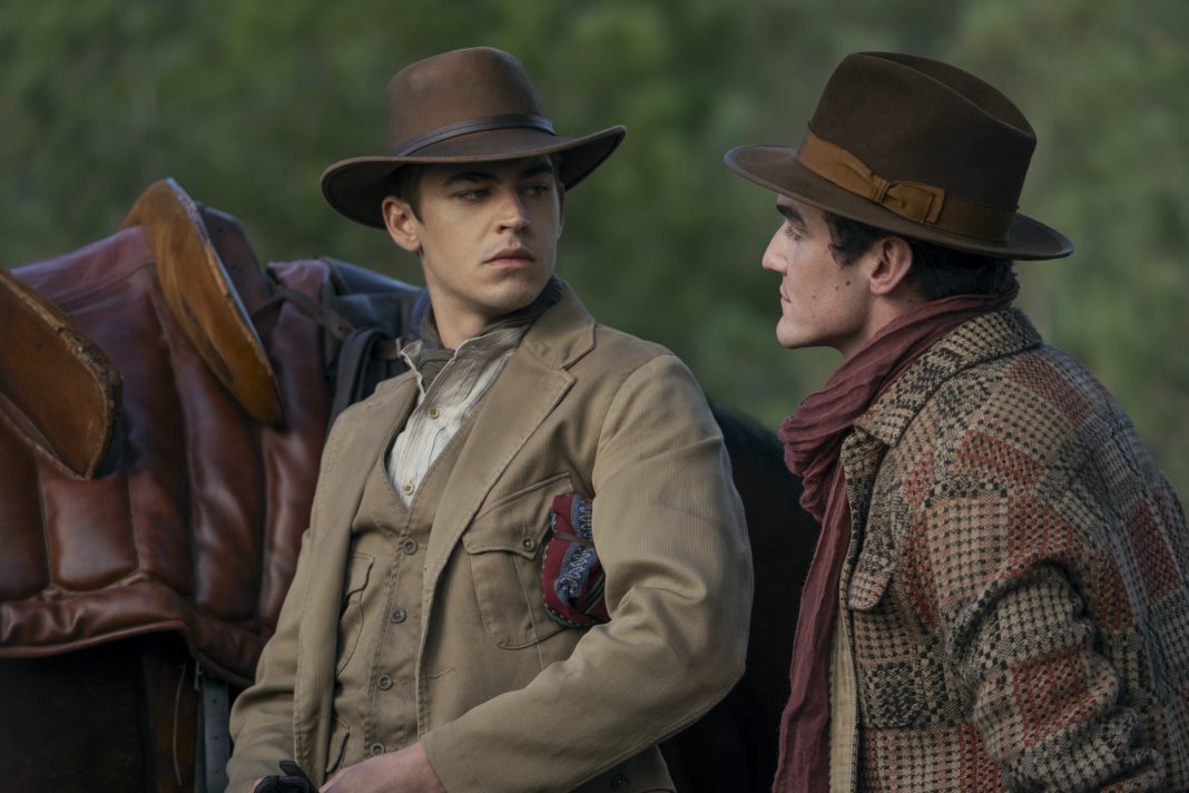 Hero Fiennes Tiffin_Dónal Finn_2 (Photo credit: Dan Smith)_resized